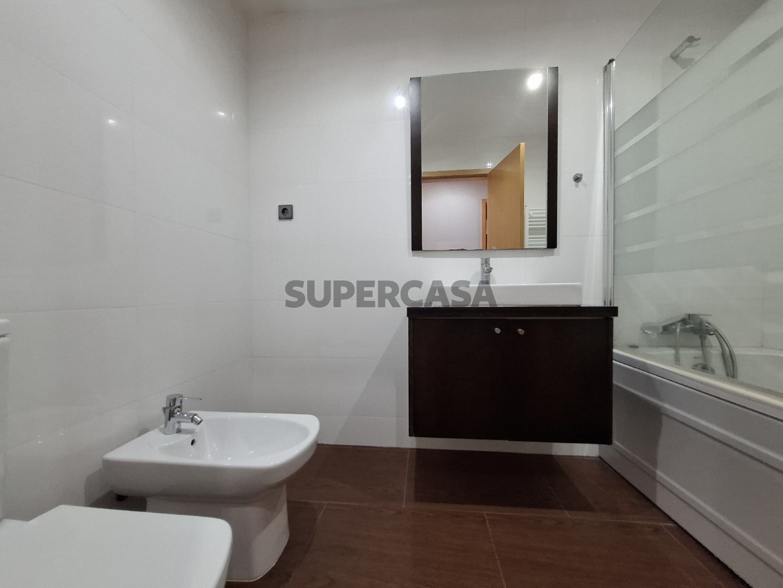 Duplex T4 Duplex à venda em Travessa da Agrela