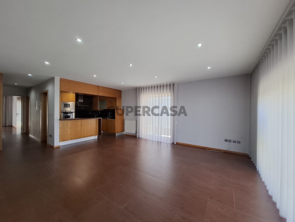 Duplex T4 Duplex à venda em Travessa da Agrela