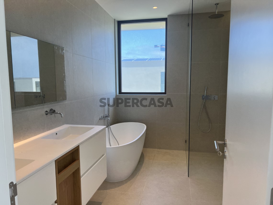 BHHS-Atlantic-Portugal-Moradia-Isolada-T5-West-Cliffs-Resort