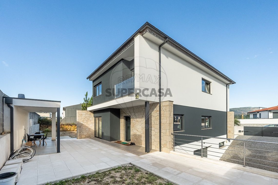 Haus 3 Zimmer verkaufen auf Cabanelas