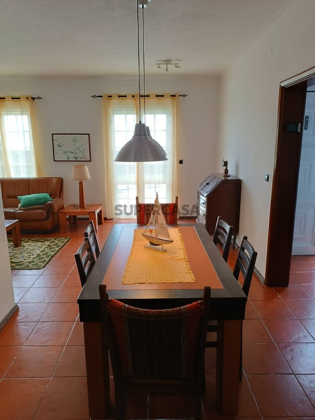 Sala mesa de jantar orientacao cozinha sala