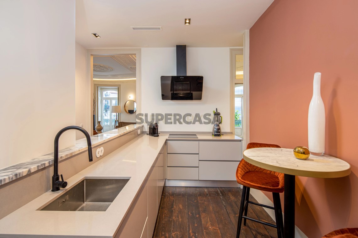 Apartment 4 Zimmer verkaufen auf Santo António
