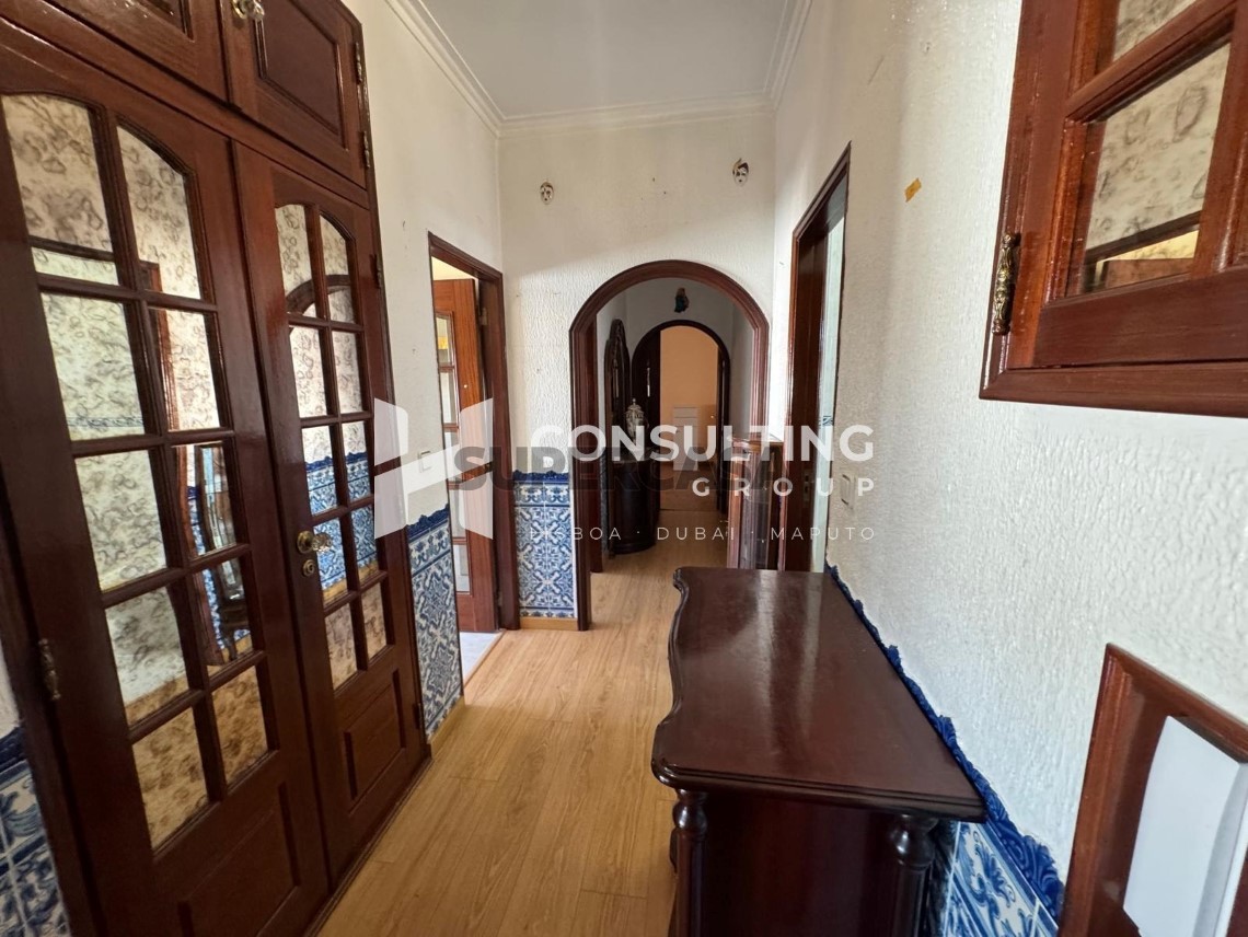 Hall Entrada