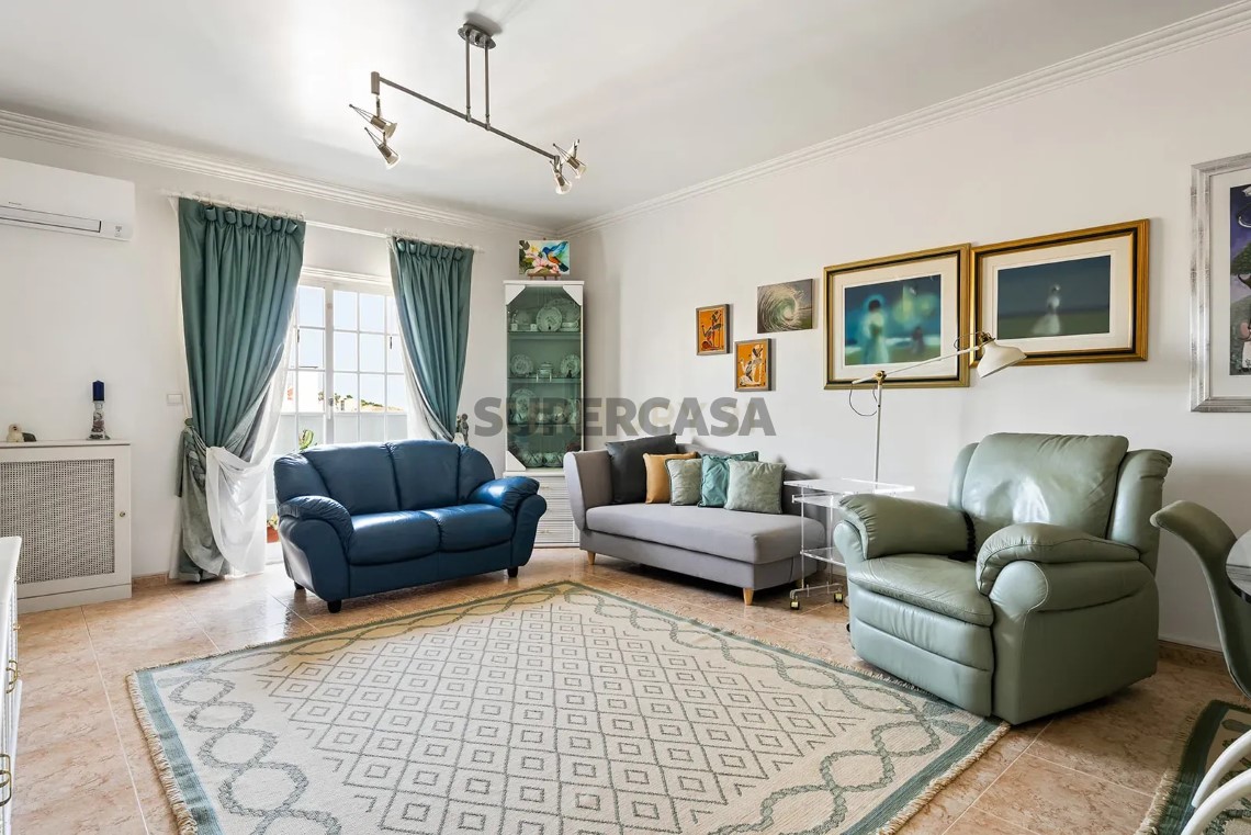 Apartment 1 Zimmer verkaufen auf Mina de Água, 4º boden