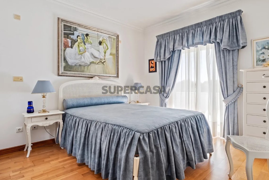 Apartment 1 Zimmer verkaufen auf Mina de Água, 4º boden