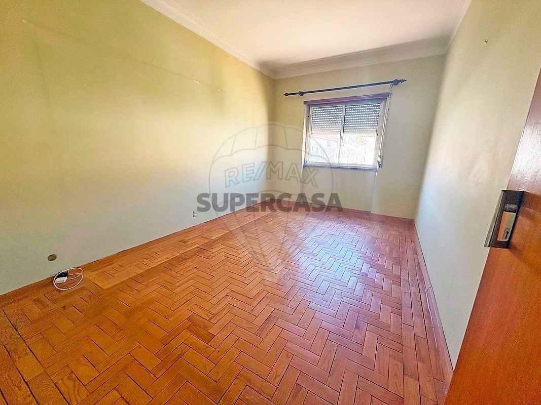 Apartment 2 Zimmer verkaufen auf Santiago Maior e São João Baptista