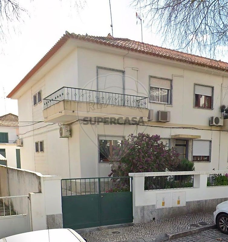 Apartment 2 Zimmer verkaufen auf Santiago Maior e São João Baptista