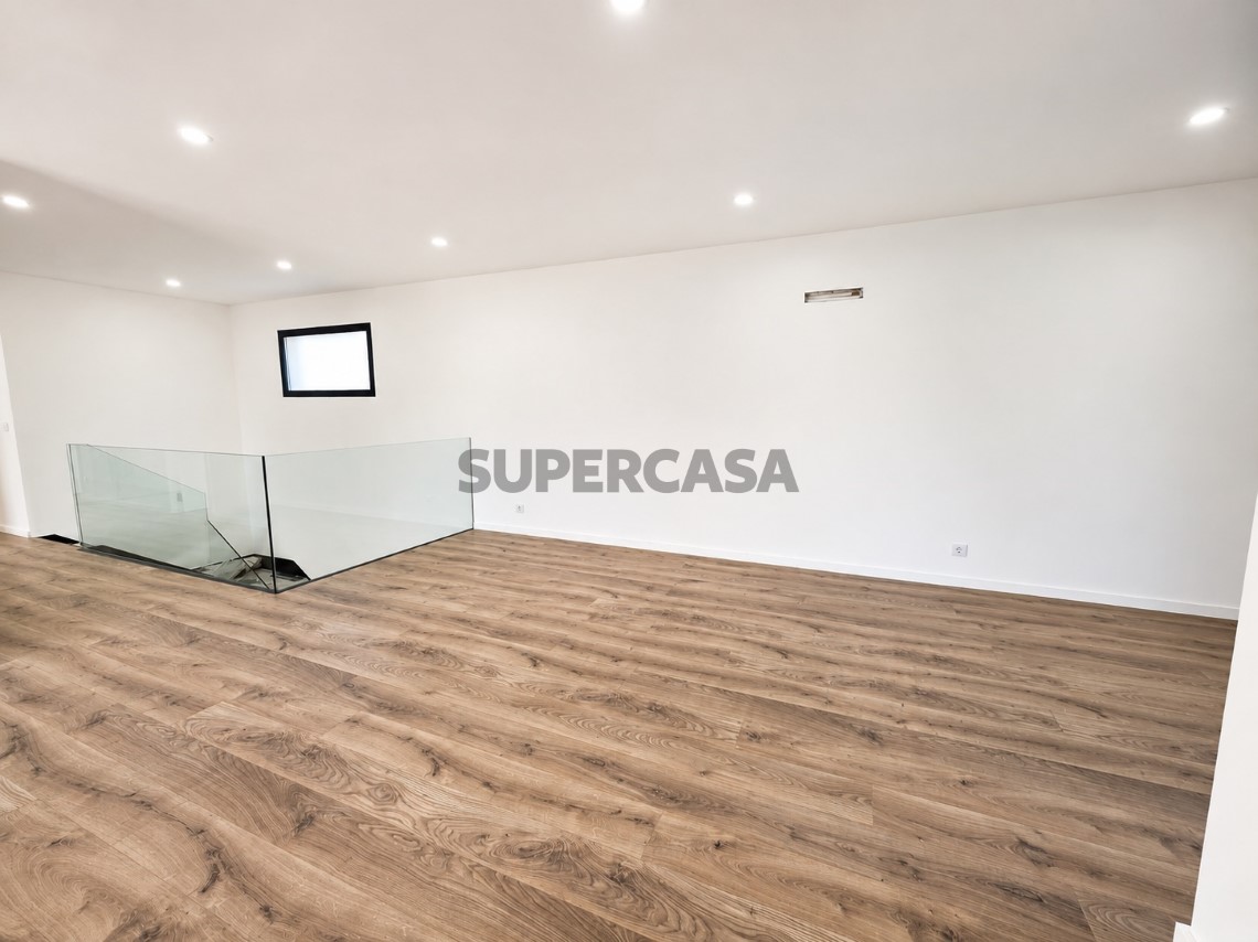 Moradia T4 Nova | Arcos de Valdevez
