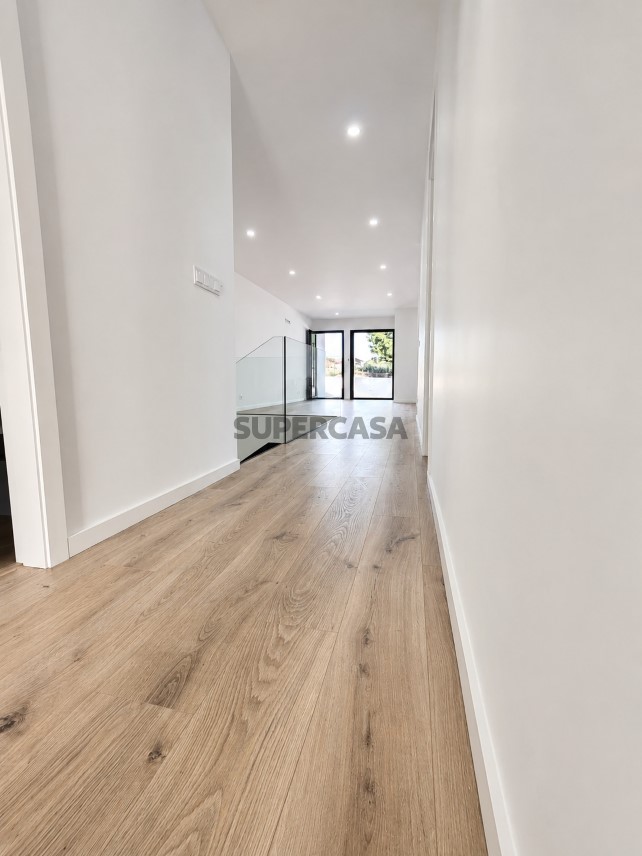 Moradia T4 Nova | Arcos de Valdevez