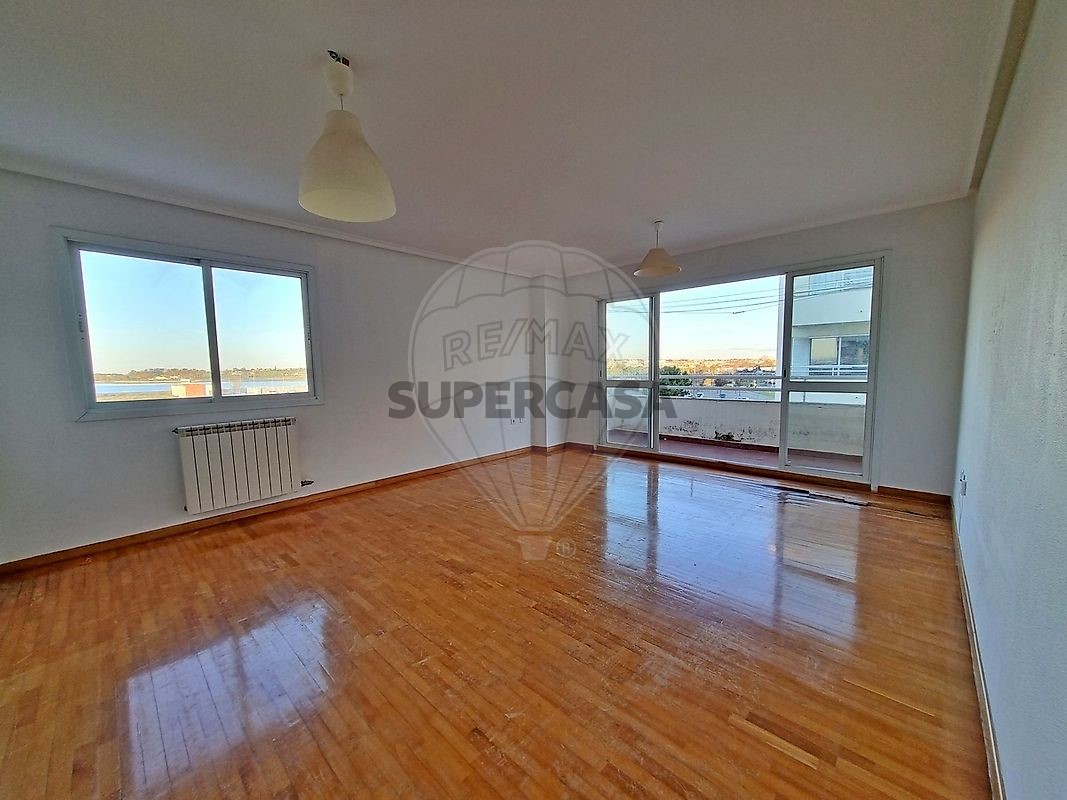 Apartment 3 Zimmer verkaufen auf Alhos Vedros