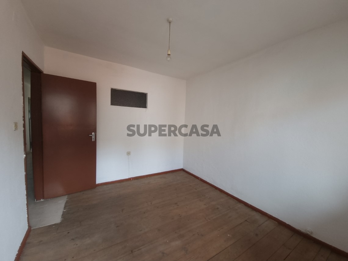 Haus 6 Zimmer Duplex verkaufen auf Avenida General Humberto Delgado