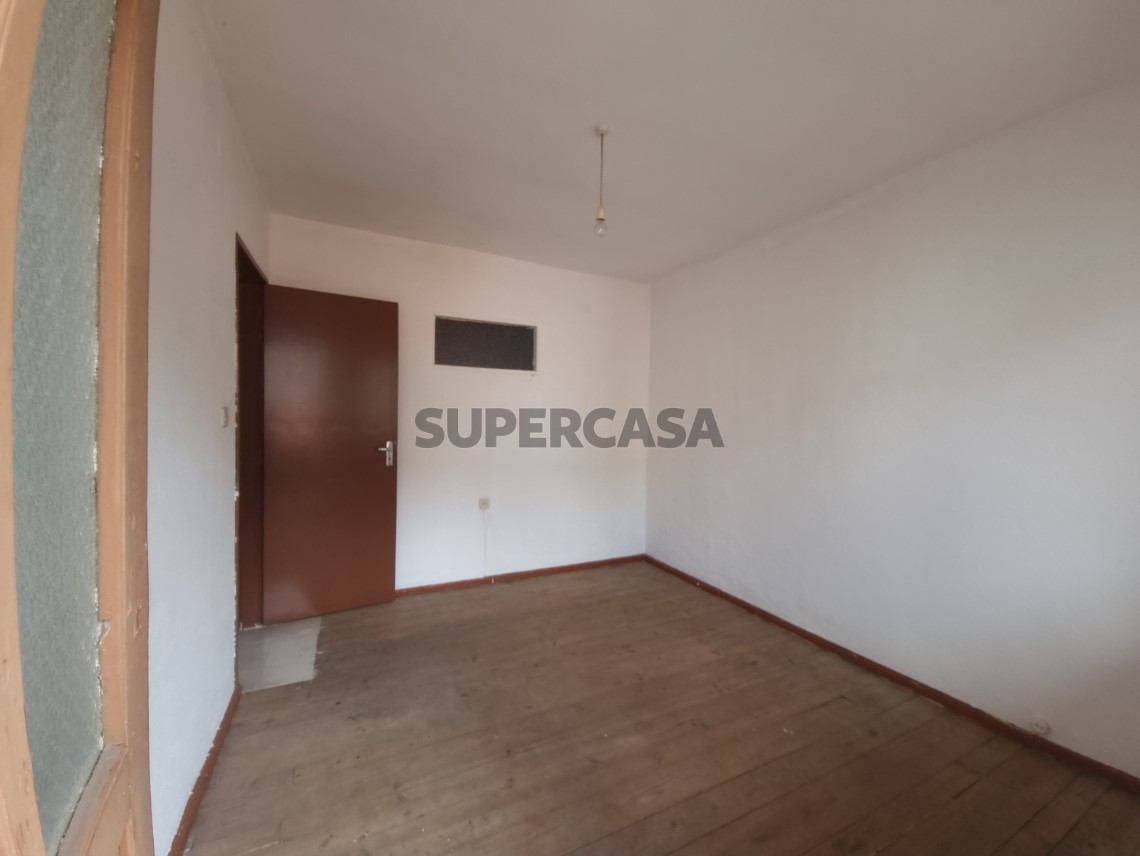 Haus 6 Zimmer Duplex verkaufen auf Avenida General Humberto Delgado