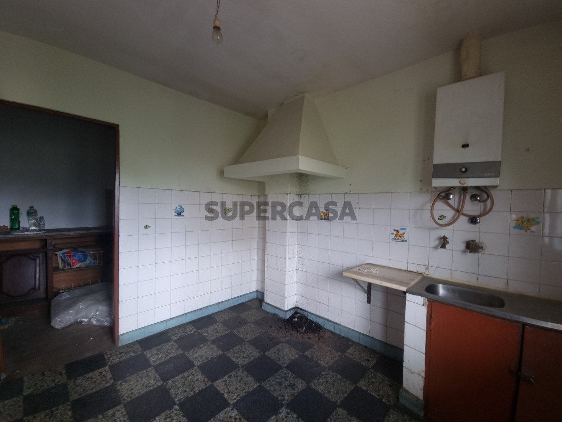 Haus 6 Zimmer Duplex verkaufen auf Avenida General Humberto Delgado
