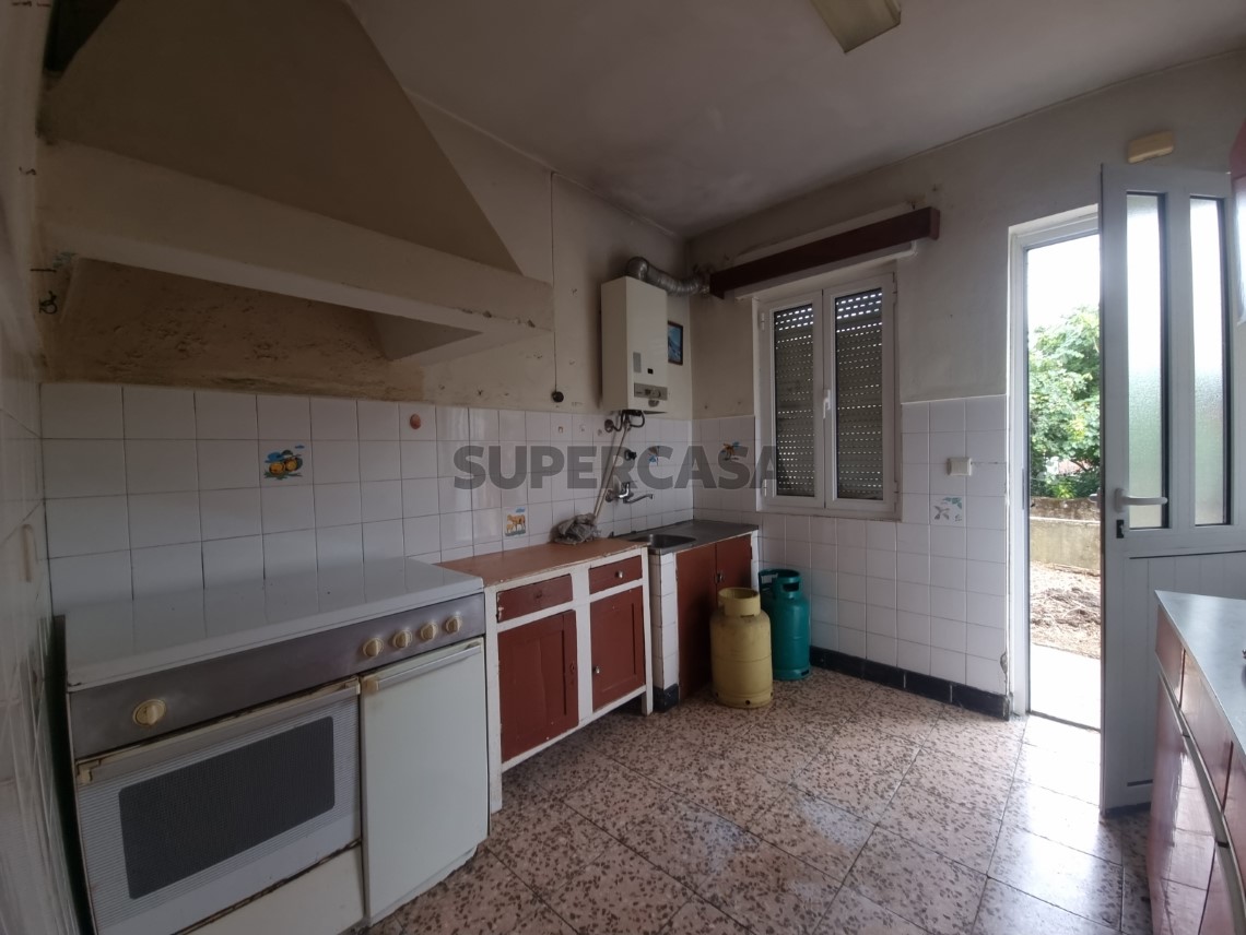Haus 6 Zimmer Duplex verkaufen auf Avenida General Humberto Delgado