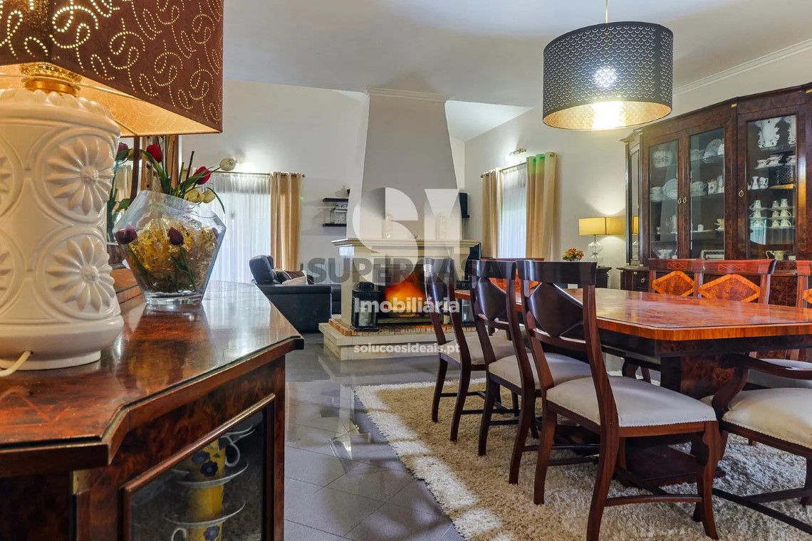 Casa 6 habitaciones en venta en Cernache