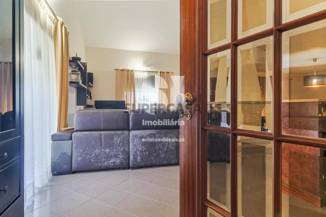 Casa 6 habitaciones en venta en Cernache