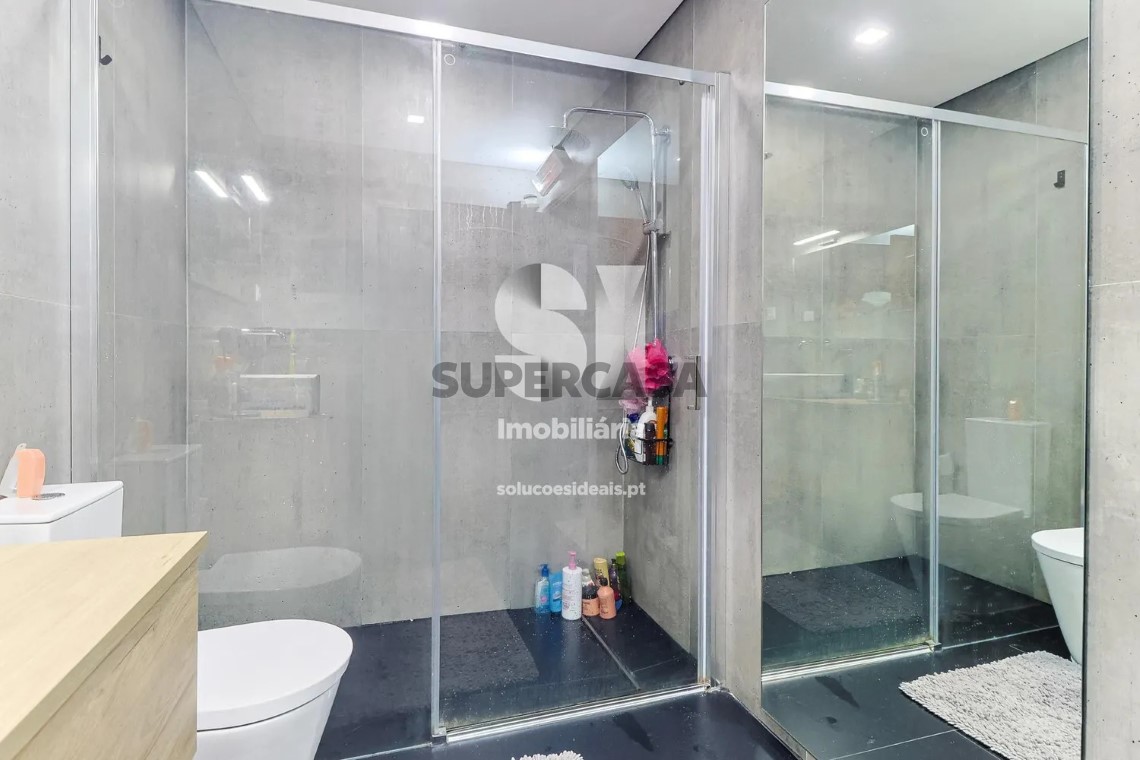 Casa 6 habitaciones en venta en Cernache