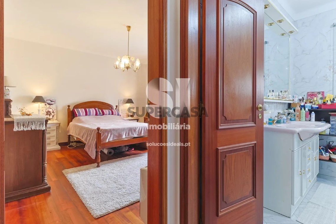 Casa 6 habitaciones en venta en Cernache