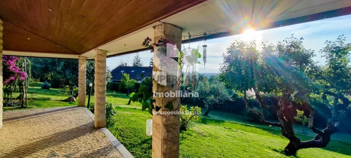 Casa 6 habitaciones en venta en Cernache