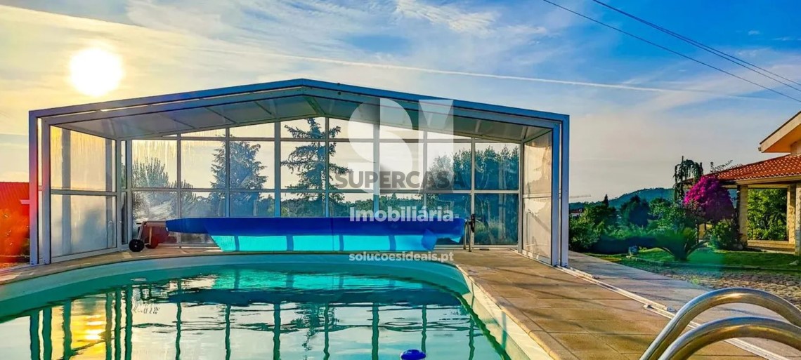 Casa 6 habitaciones en venta en Cernache