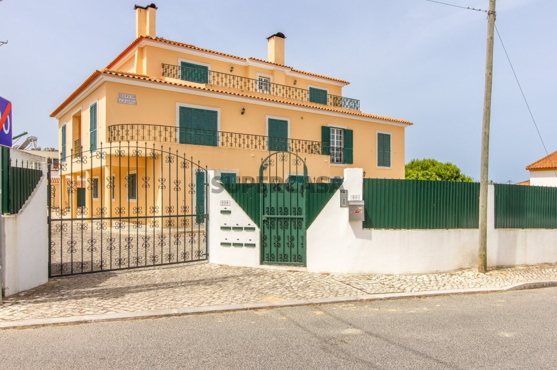 公寓 2 卧室 为了 租赁 在 Sesimbra (Castelo)
