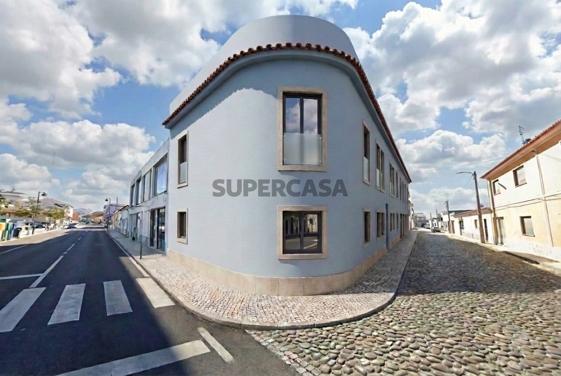 EXTERIOR 3