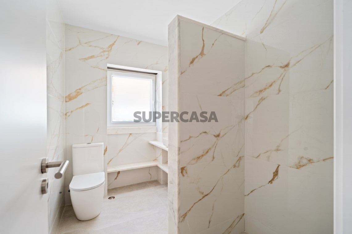 Casa de banho 1º andar