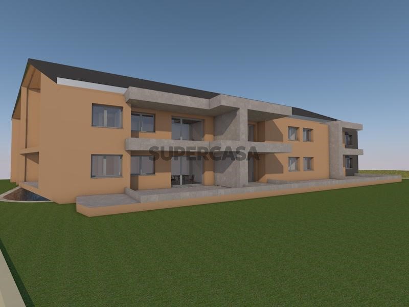 Bloco de apartamentos à venda em Roriz