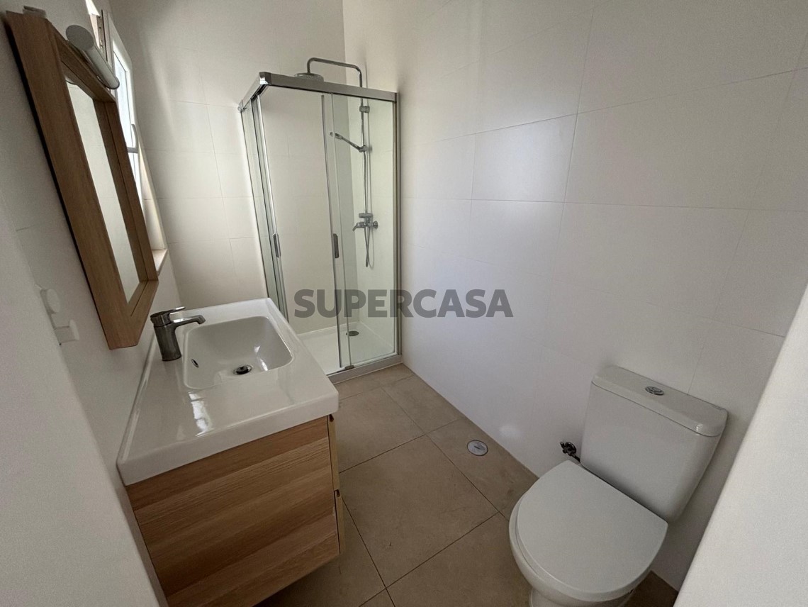 W5241 - Apartamento T2 + 1 na Alameda | Wallis Real Estate