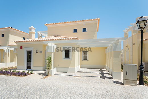 Fachada-Moradia Isolada T2-Castro Marim-CASASDOSOTAVENTO (3)