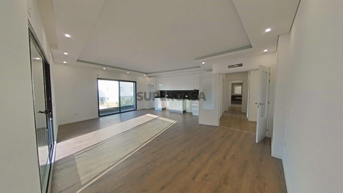 Sala Cozinha - Apartamento T2#CasasdoSotavento#Olhão (2)