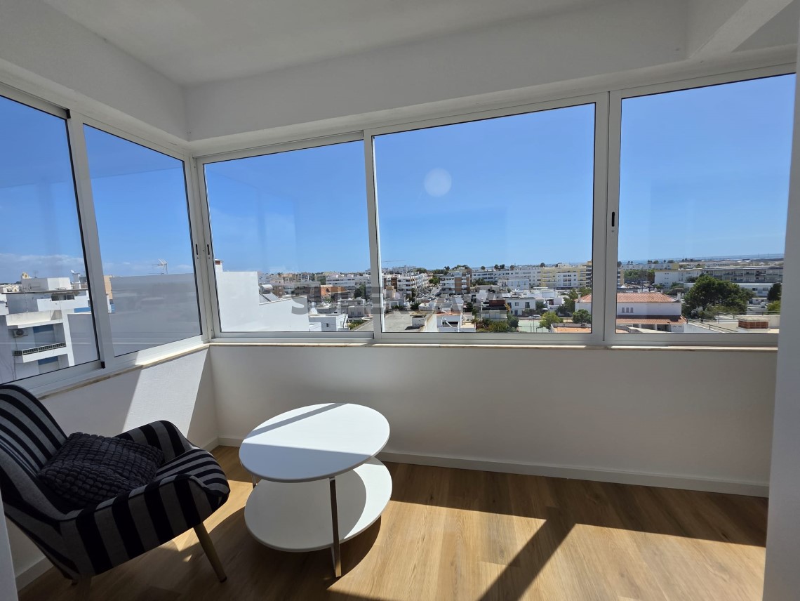 Echtes Bildbalkon