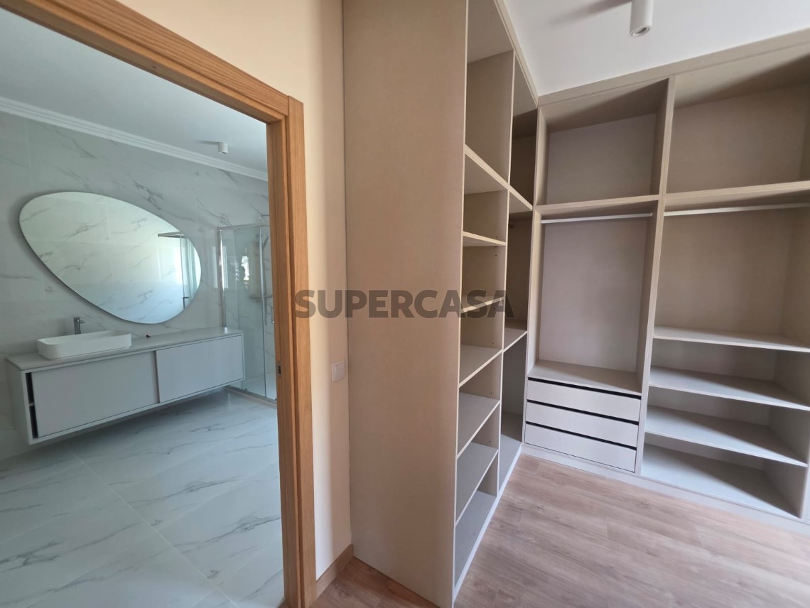 Wandschrank