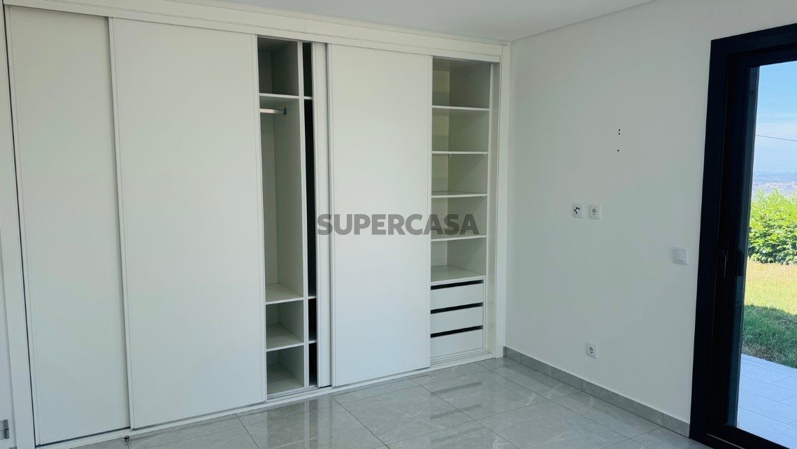 Moradia T3 de R/C