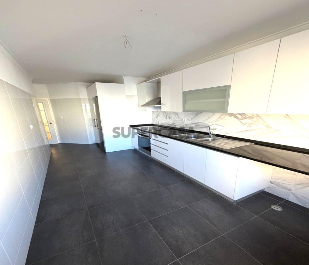 Appartement 3 Chambres vendre au Cacém e São Marcos, 2ème étage