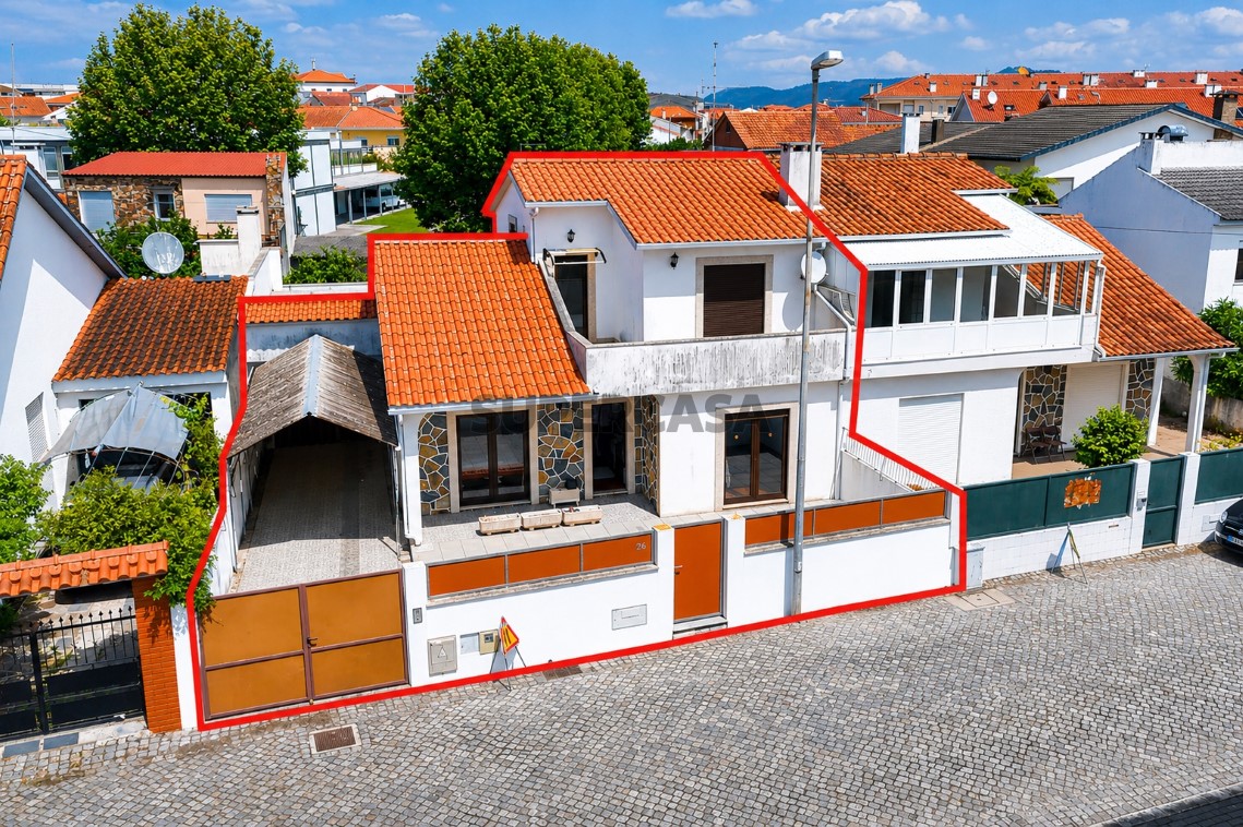 Moradia T4 Fão (Fachada)