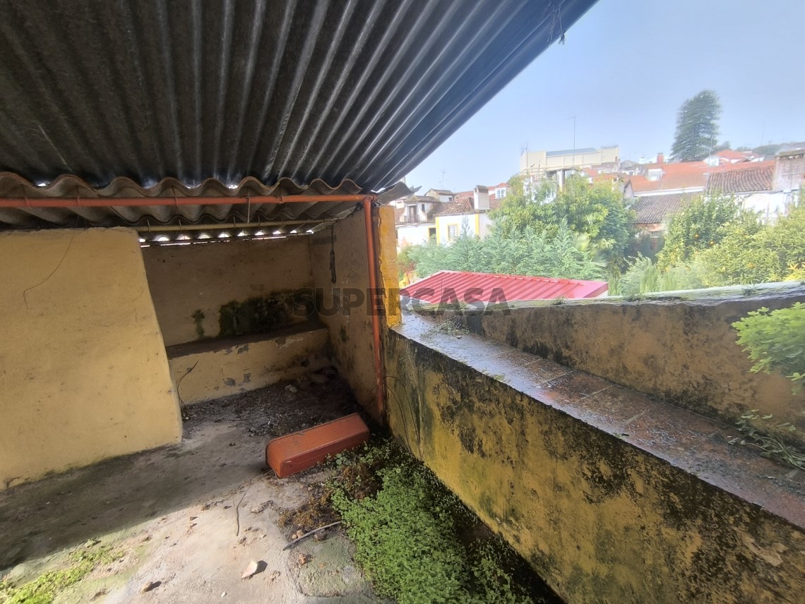 Prédio à venda em Abrantes (São Vicente e São João) e Alferrarede