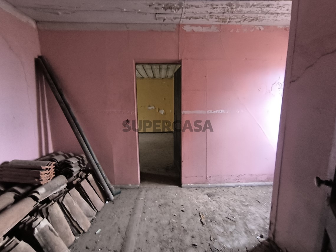 Prédio à venda em Abrantes (São Vicente e São João) e Alferrarede