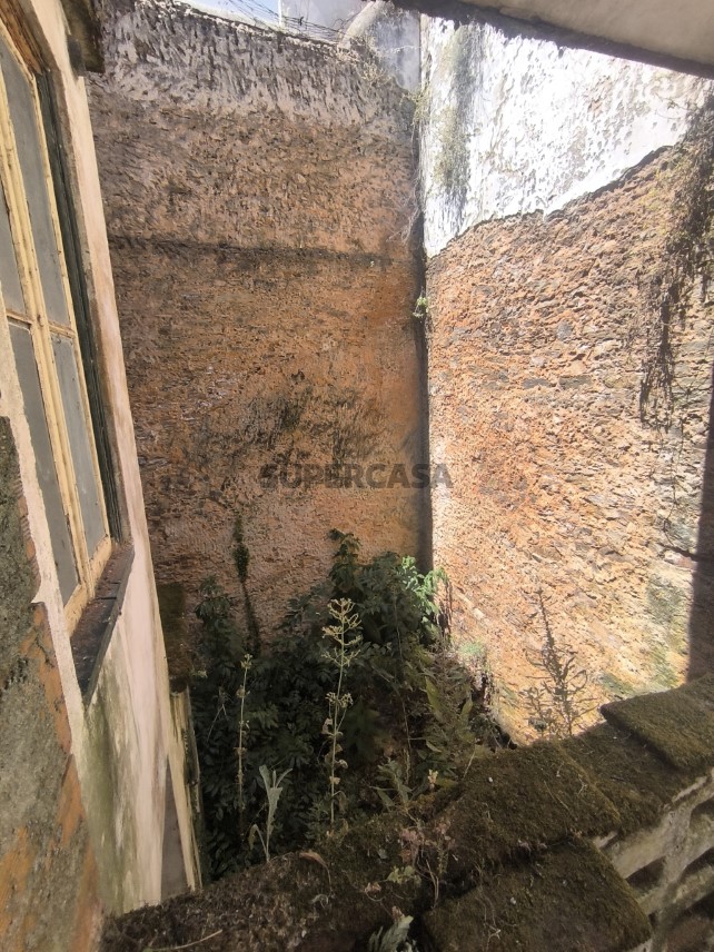 Prédio à venda na Rua Actor Taborda