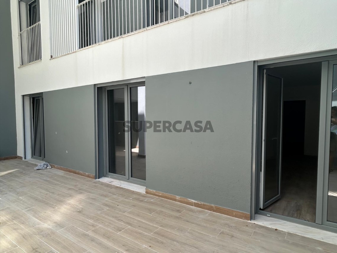 Nova construção à venda em Ramada e Caneças