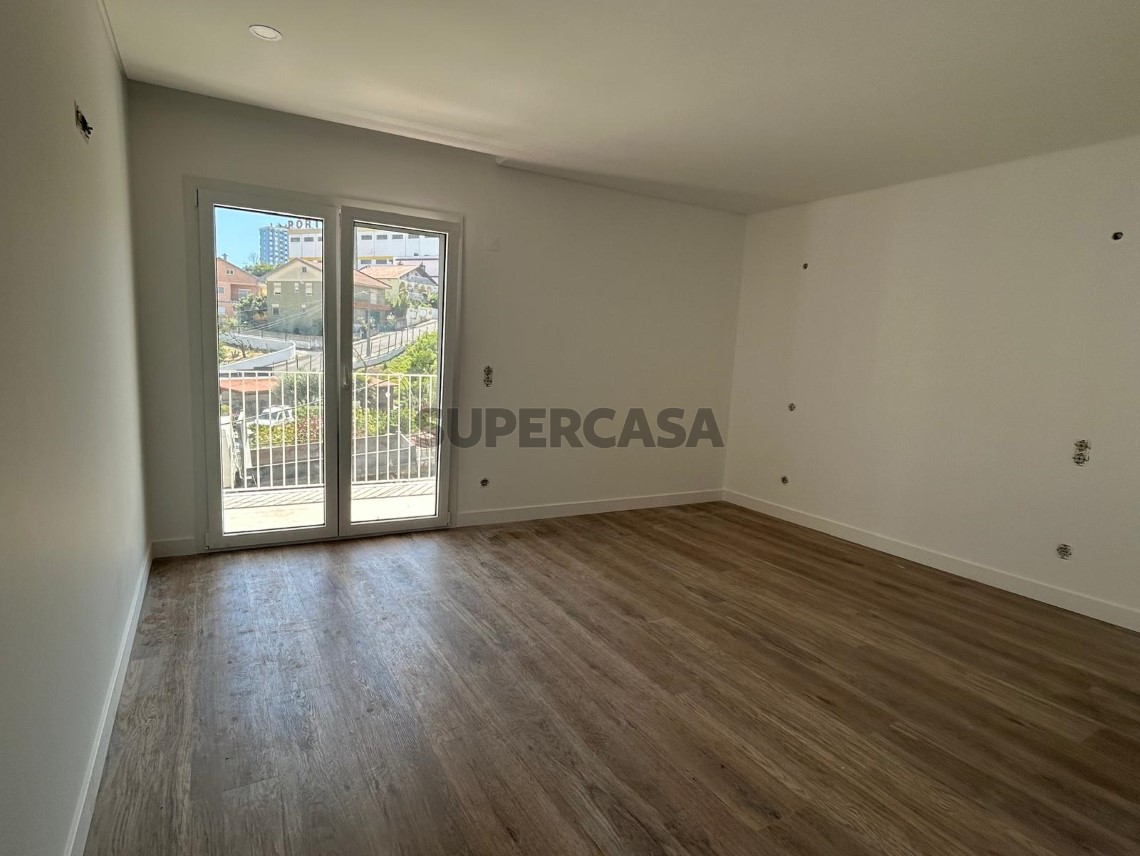 Nova construção à venda em Ramada e Caneças