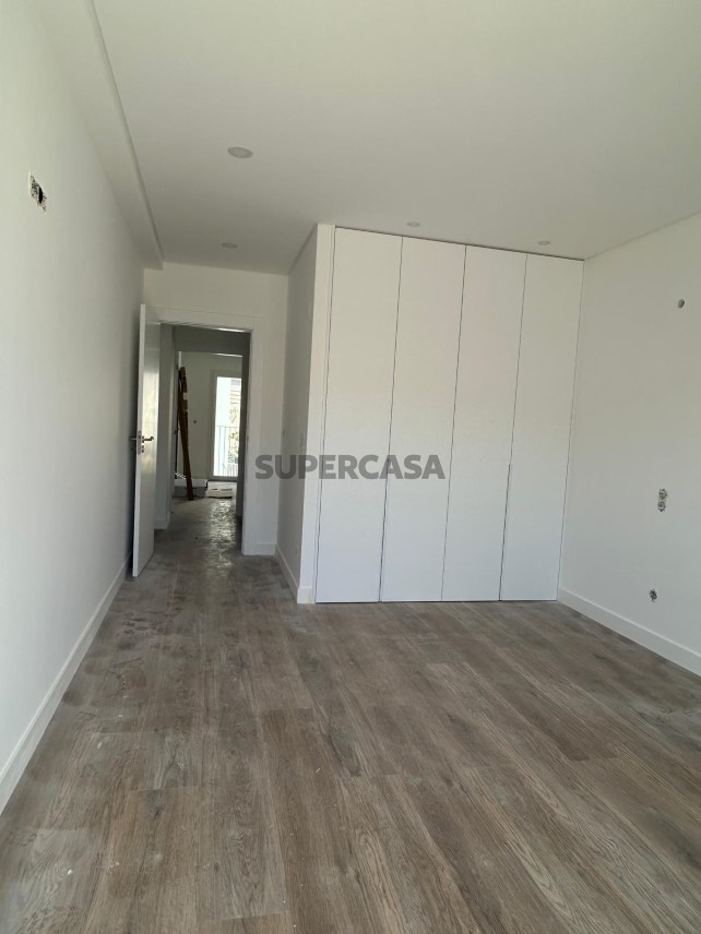 Nova construção à venda em Ramada e Caneças