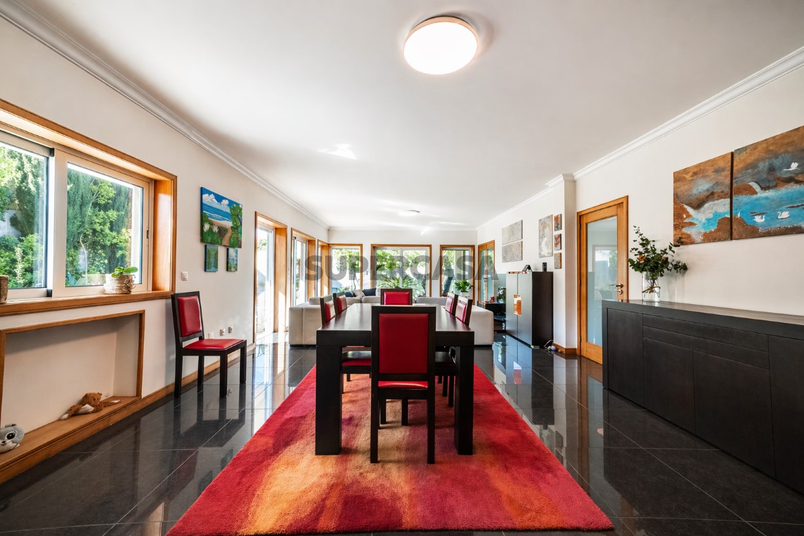 SALA