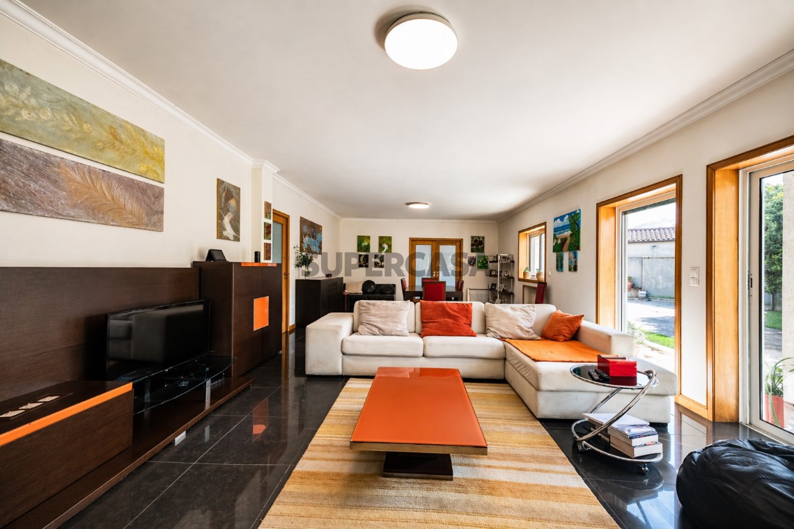 SALA