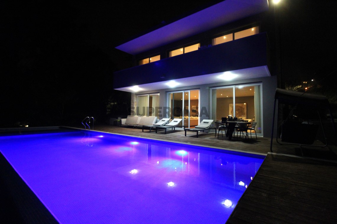 Piscina frontal LED