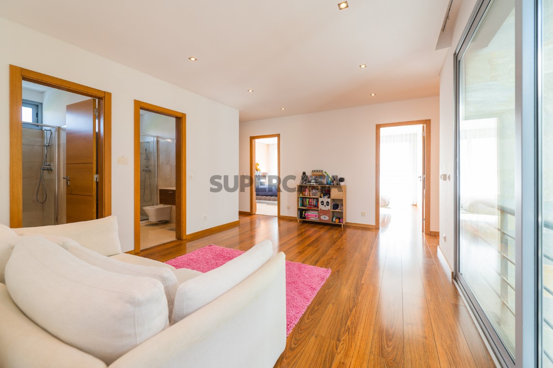 Vestíbulo e sala