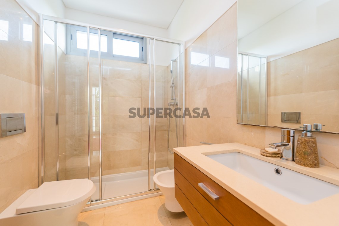 1ª casa de banho