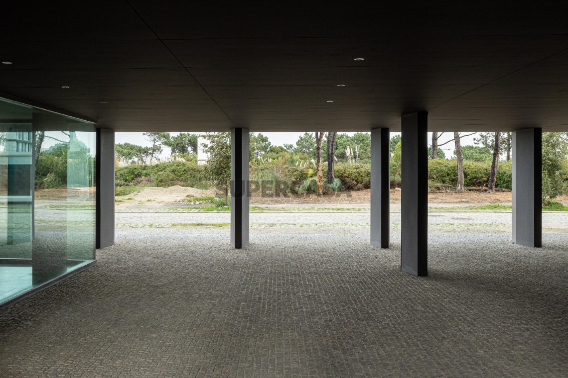 20251203-LOUSINHA-ARQUITECTOS-RIVER-LINE-013