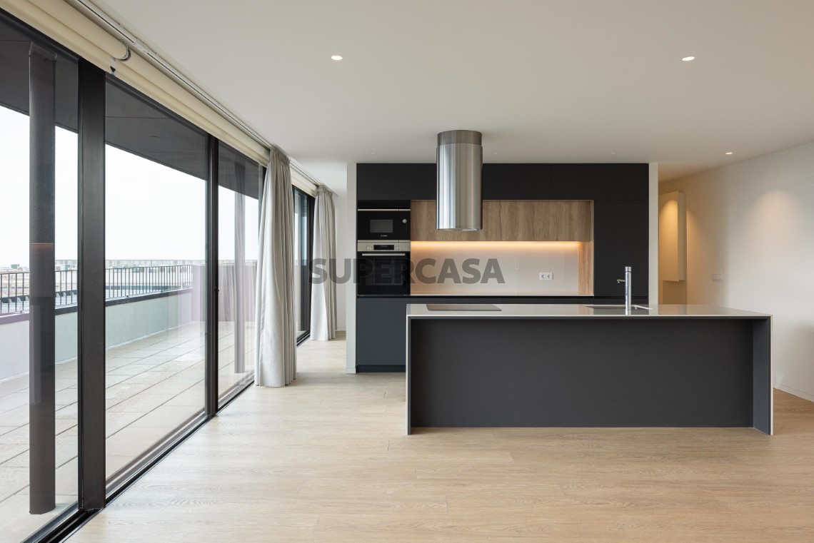 20251203-LOUSINHA-ARQUITECTOS-RIVER-LINE-034