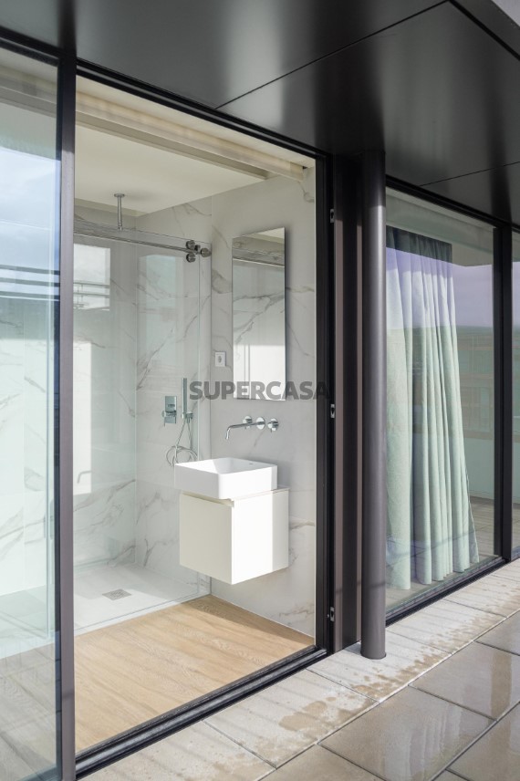 20251203-LOUSINHA-ARQUITECTOS-RIVER-LINE-036